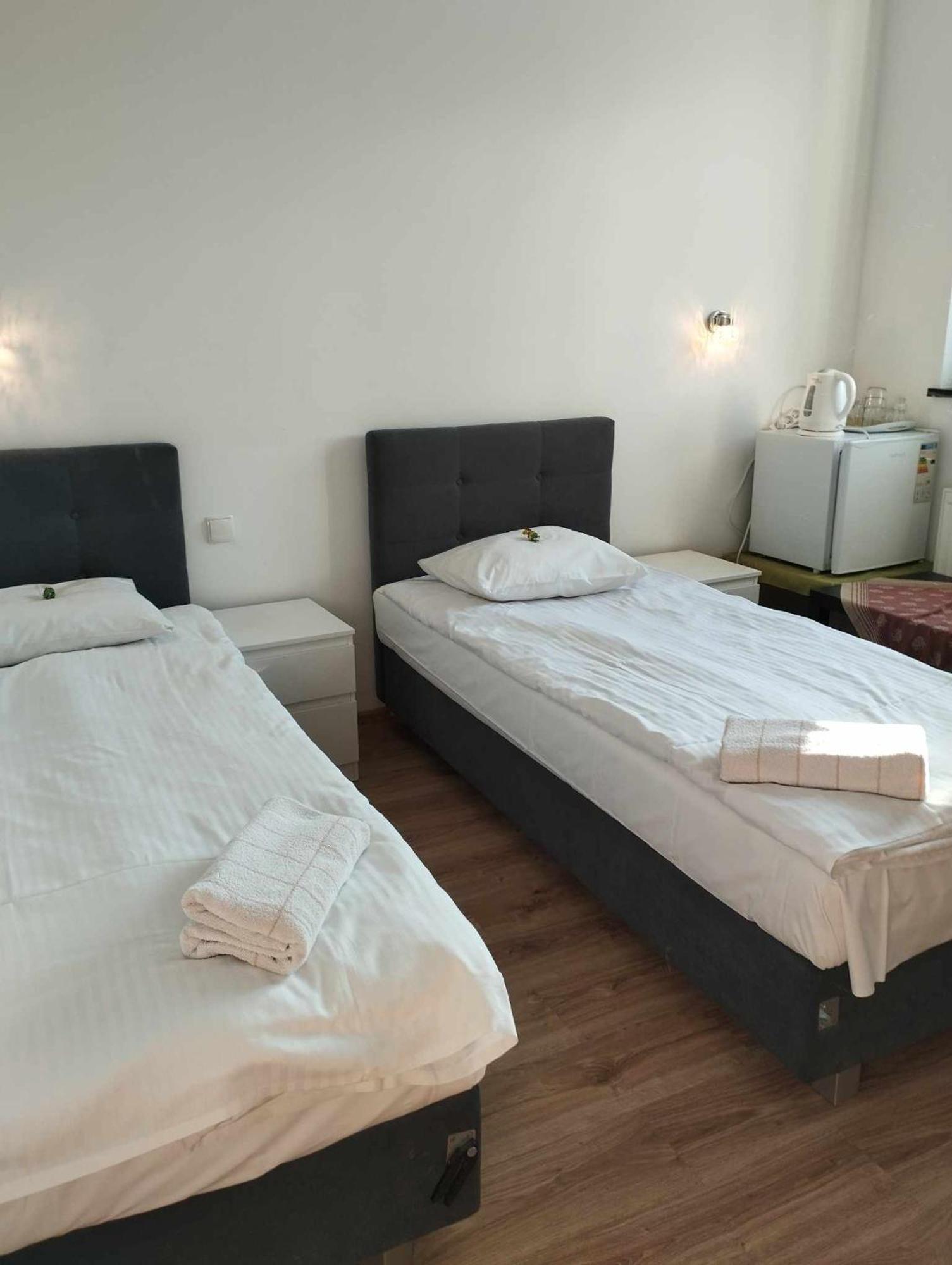 Checz Goscinna- Pokoje,Sauna,Jacuzzi, Sala Konferencyjna Grzybno 外观 照片