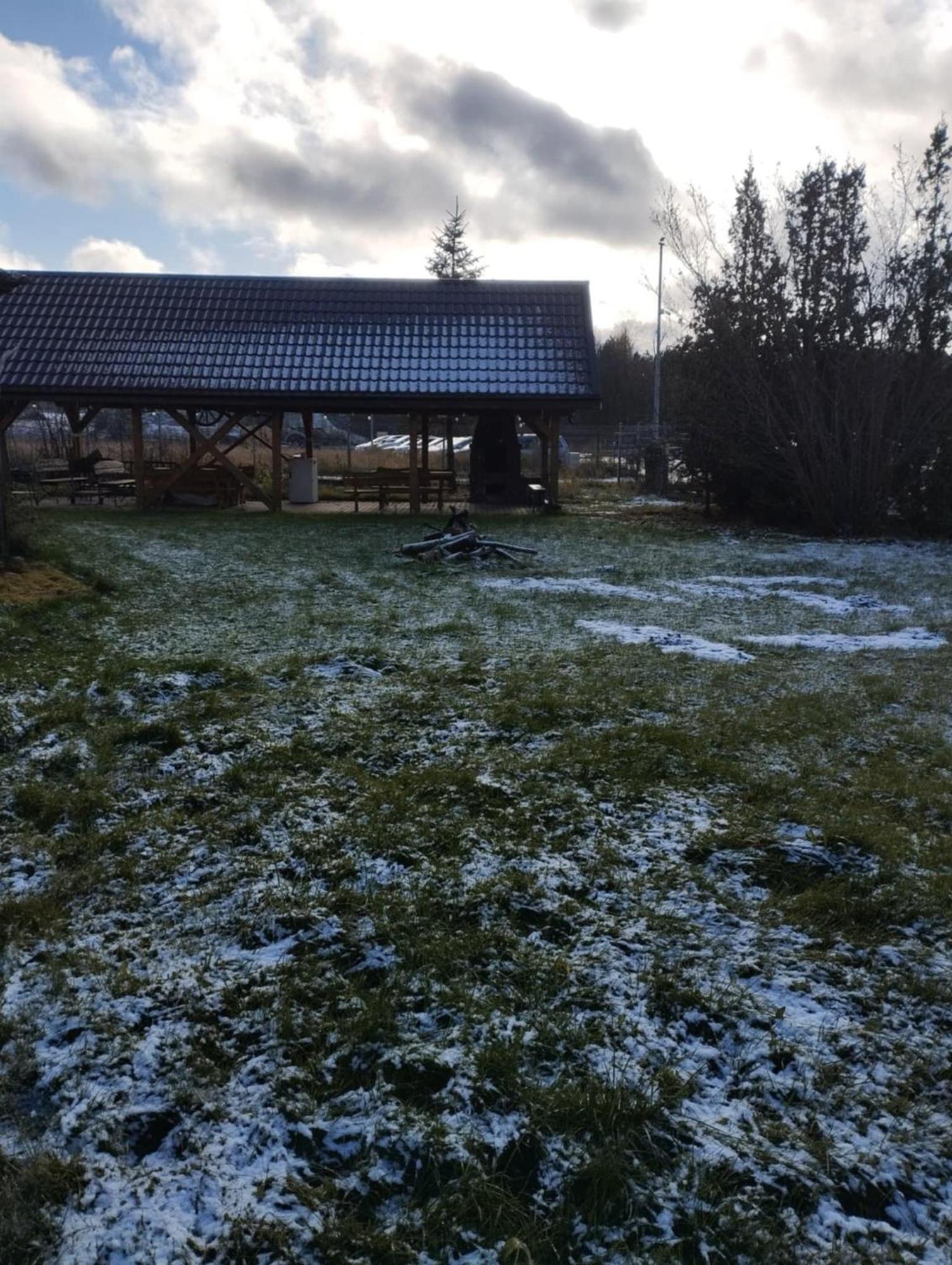 Checz Goscinna- Pokoje,Sauna,Jacuzzi, Sala Konferencyjna Grzybno 外观 照片