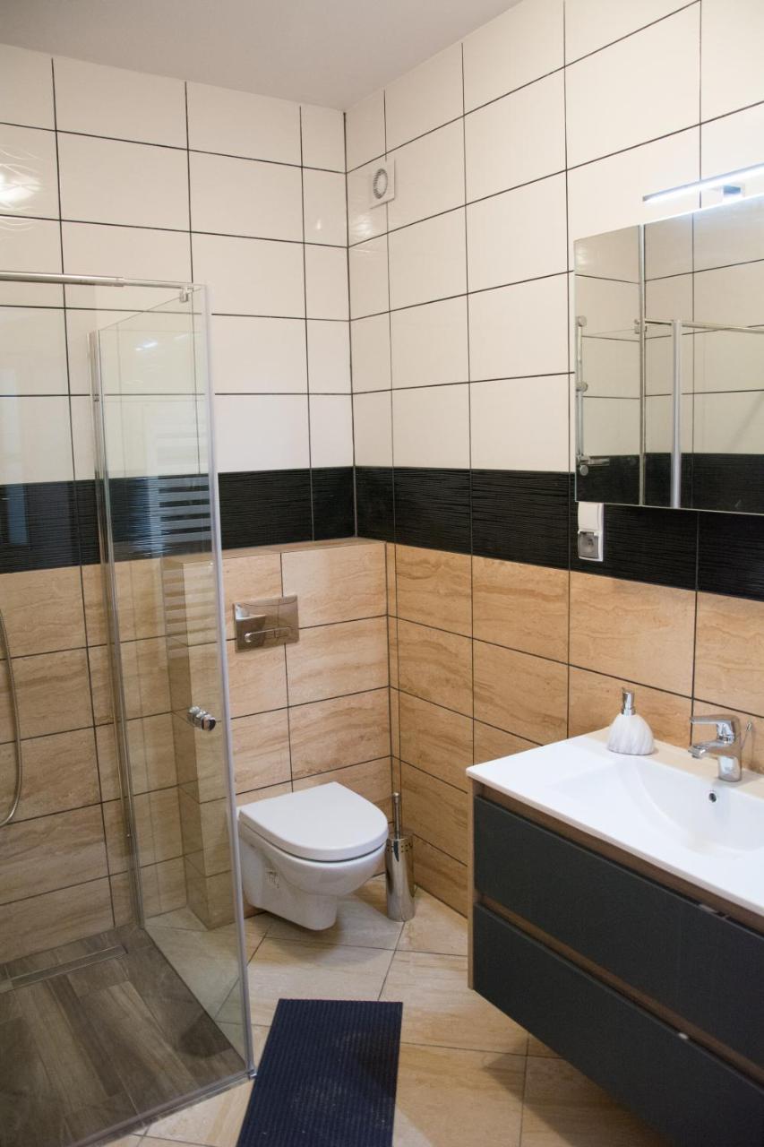 Checz Goscinna- Pokoje,Sauna,Jacuzzi, Sala Konferencyjna Grzybno 外观 照片